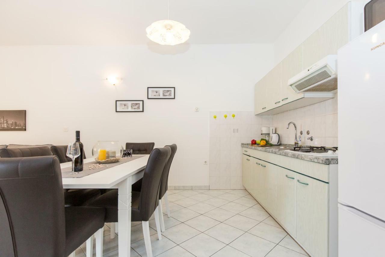 Apartments Cekada Labin  Ngoại thất bức ảnh