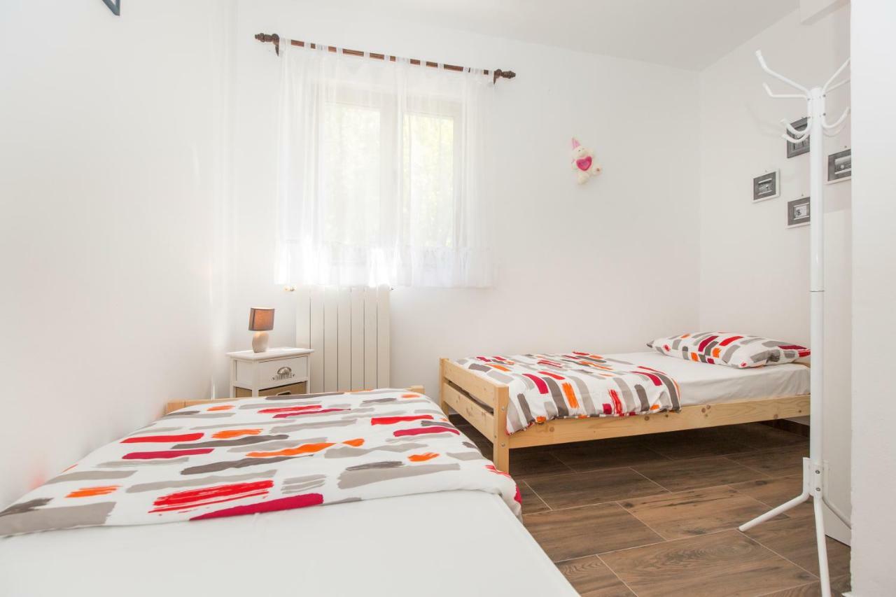 Apartments Cekada Labin  Ngoại thất bức ảnh
